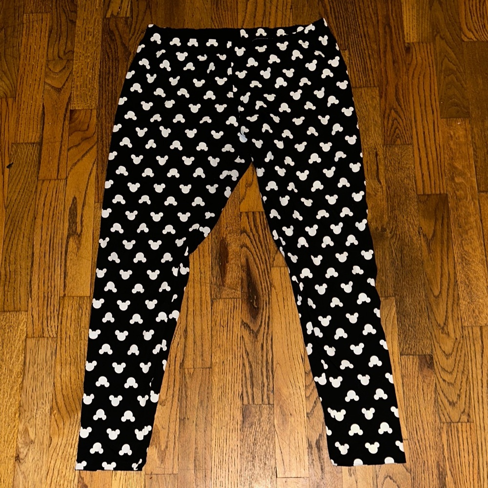 Disney  Mickey Mouse head Leggings - comfy! Perfect for Disneyland or WDW